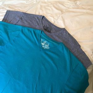 L, XL Blue Sol men’s V-Neck t-shirts (2)
